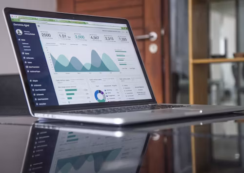 Discover how to create a professional website for your business and achieve your business goals. Comprehensive guide with tips and tricks for every step.